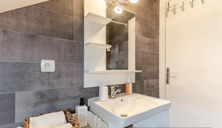 4Pers 2Lits 5 Min Aeroport Orly,Navette Et Parking Extra,Location En Nuit Et Jourchez Sandro, Athis-Mons Esterno foto